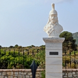 D3X 3004  ji : GRC, Griechenland, Kythira, nähe Diakofti, Theodoros Kolokotronis Denkmal