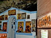 D3X 2420 ji : GRC, Griechenland, Kythira, Höhlenkirche Agia Sofia bei Kalamos, Spilies