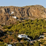 D3X 2278 ji : GRC, Griechenland, Kythira, Agios Spyridon > Panorama Club Kapsali > Agios Ioannis im Felsen, Kythira Chora