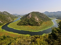 DSC 4804 ji : Aussichtspunkt Pavlova strana, Fluss Rijeka Crnojevica, Bezirk Cetinje, Nationalpark Skutarisee, MNE, Montenegro