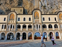 DSC 1961 ji : MNE, Montenegro, Bezirk Danilovgrad, Kloster Ostrog